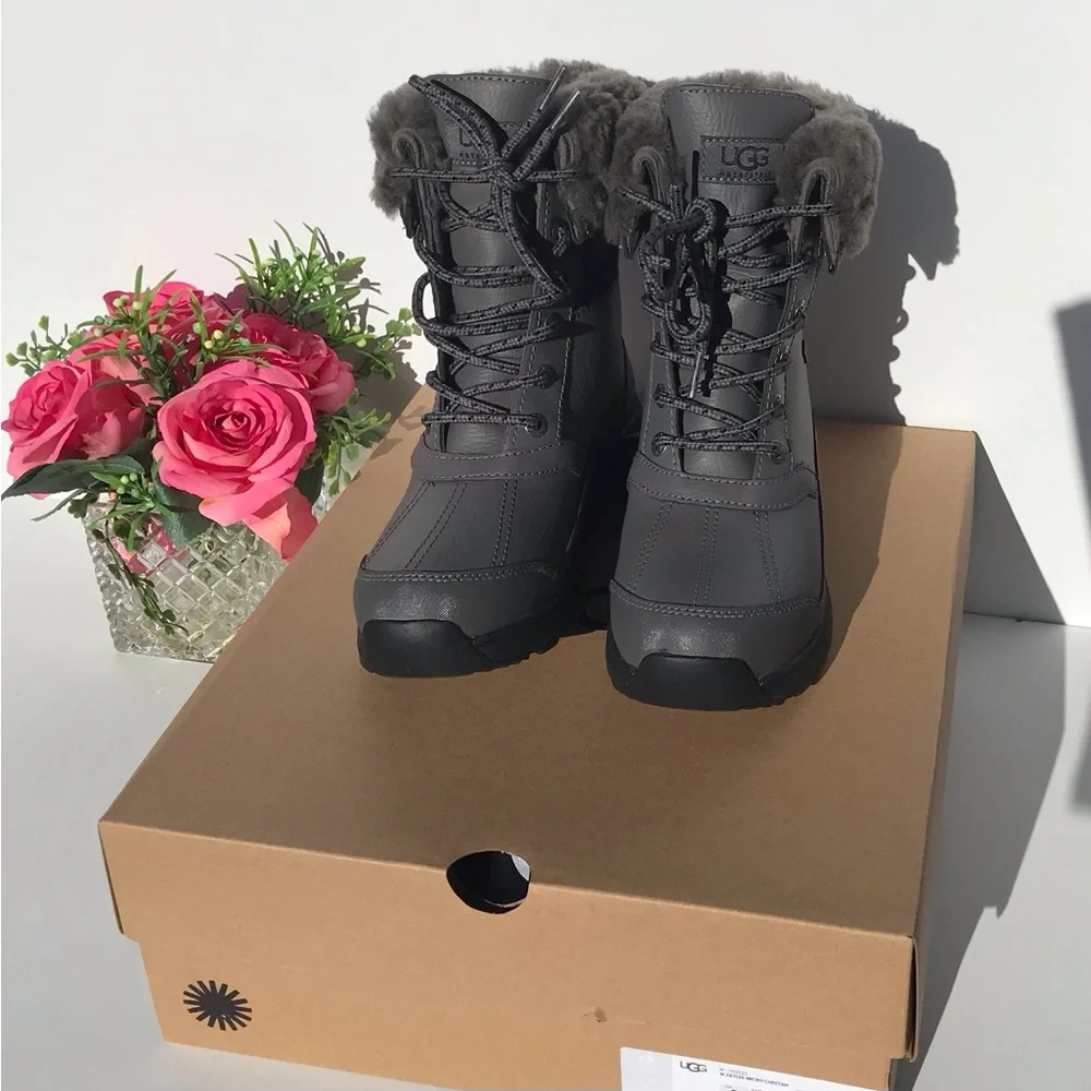 UGG Zaylee Micro Cheetah Boot - Picture 7 of 10